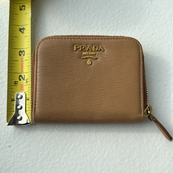 Prada zip around wallet - Picture 5 of 5